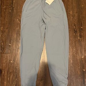 Lululemon Athletica License to Train High-Rise Pants in Belgian Blue Grey